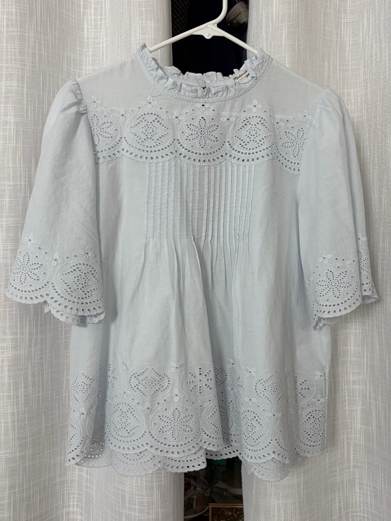 Madewell Tops - madewell blue eyelet top